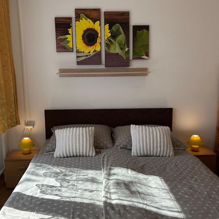 Apartmanovy Dom Grand Штурово Экстерьер фото