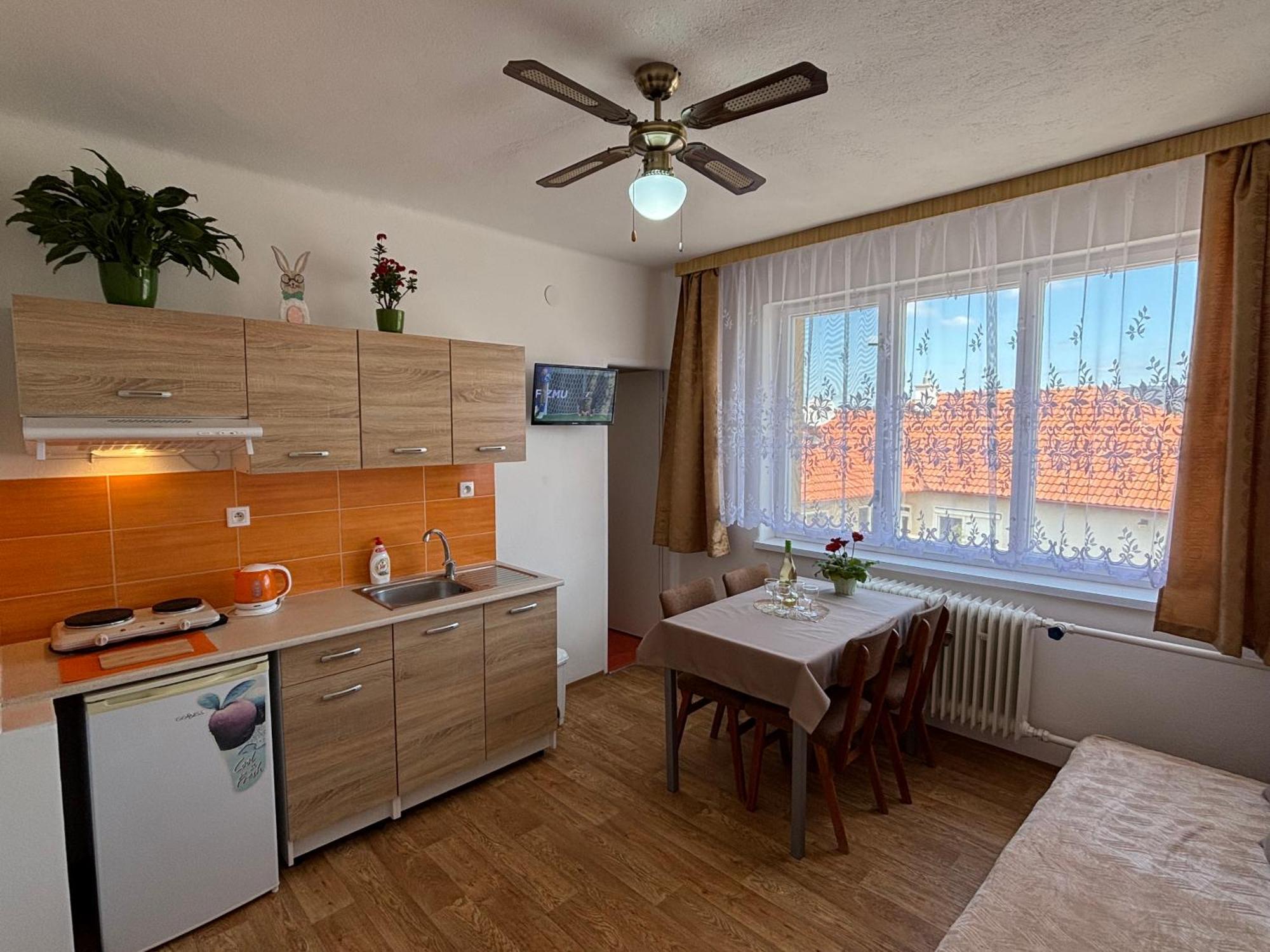 Apartmanovy Dom Grand Штурово Экстерьер фото