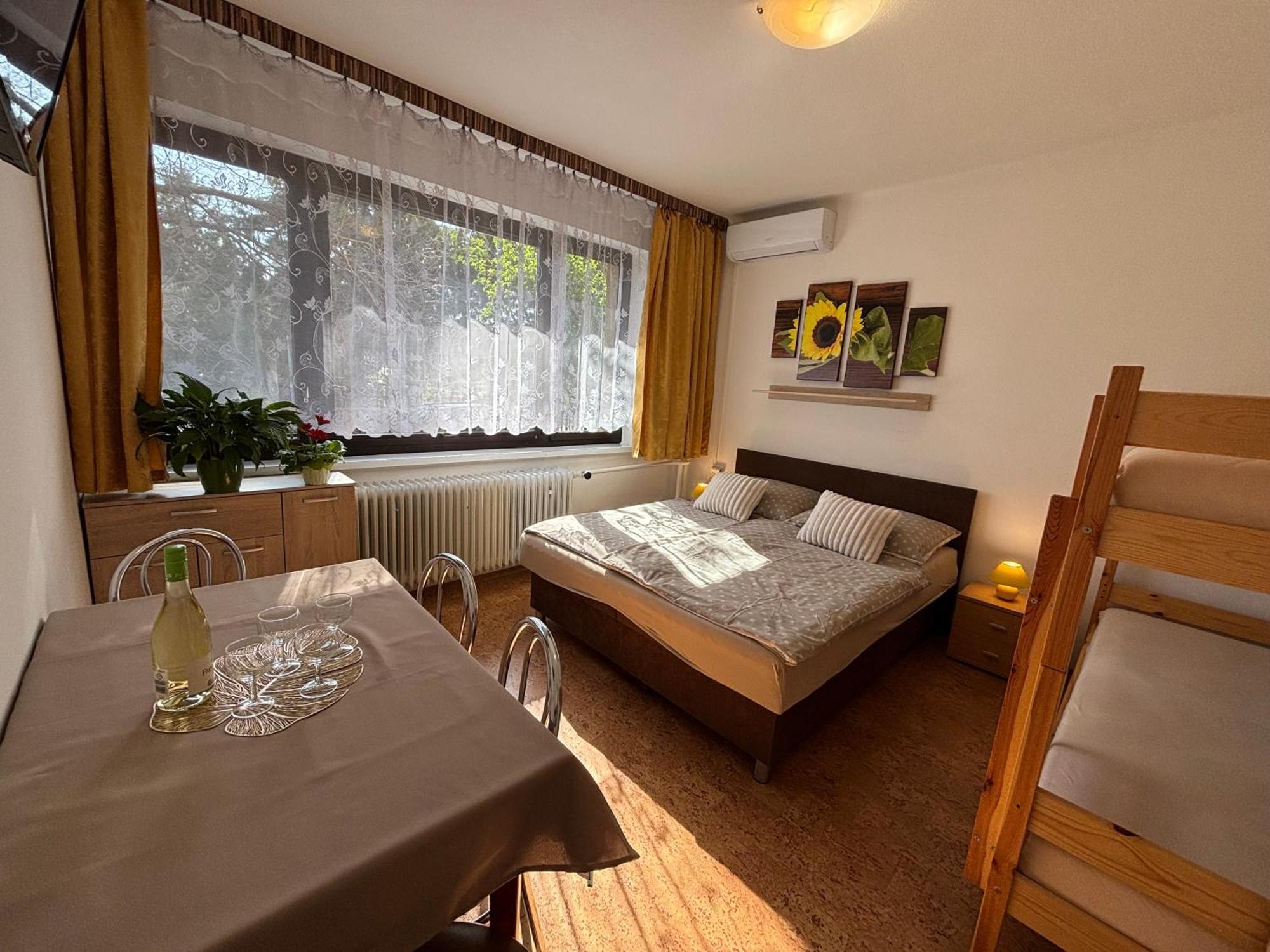 Apartmanovy Dom Grand Штурово Экстерьер фото