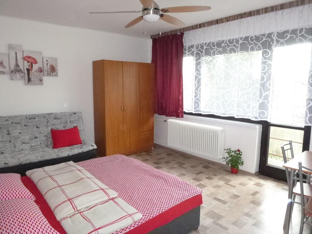 Apartmanovy Dom Grand Штурово Экстерьер фото